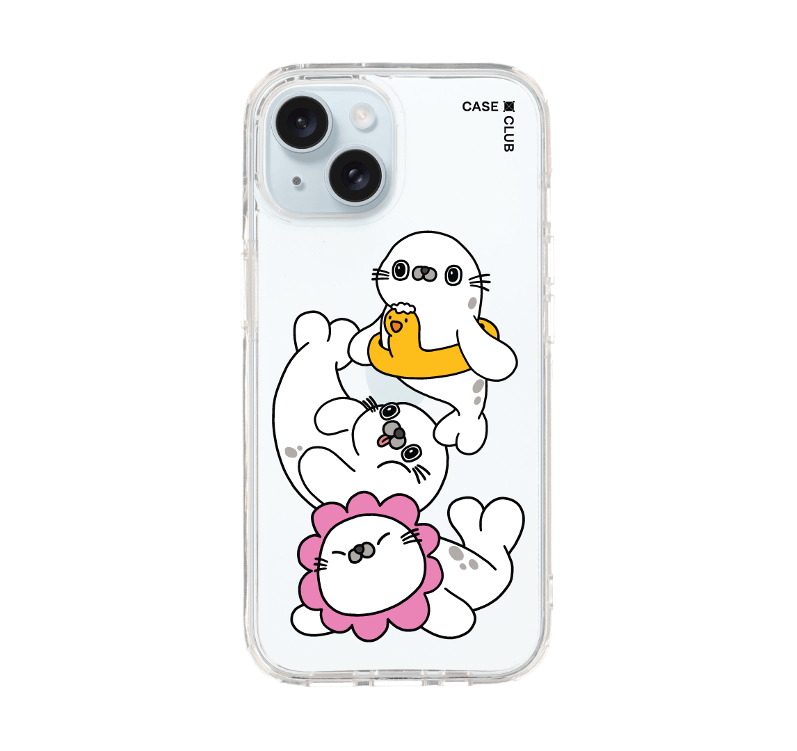 เคสใส iPhone 15 ซีลในสระน้ำ