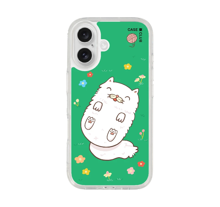 persian cat in the garden